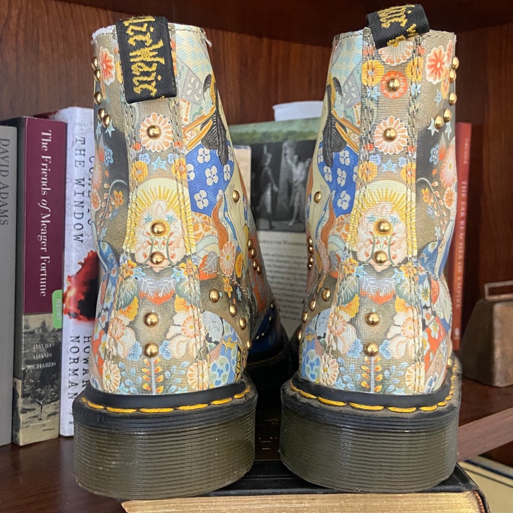 RARE! Dr. Martens 1460 Pascal Eastern Art Backhand Leather Boots Women's Size 9 - Picture 4 of 16